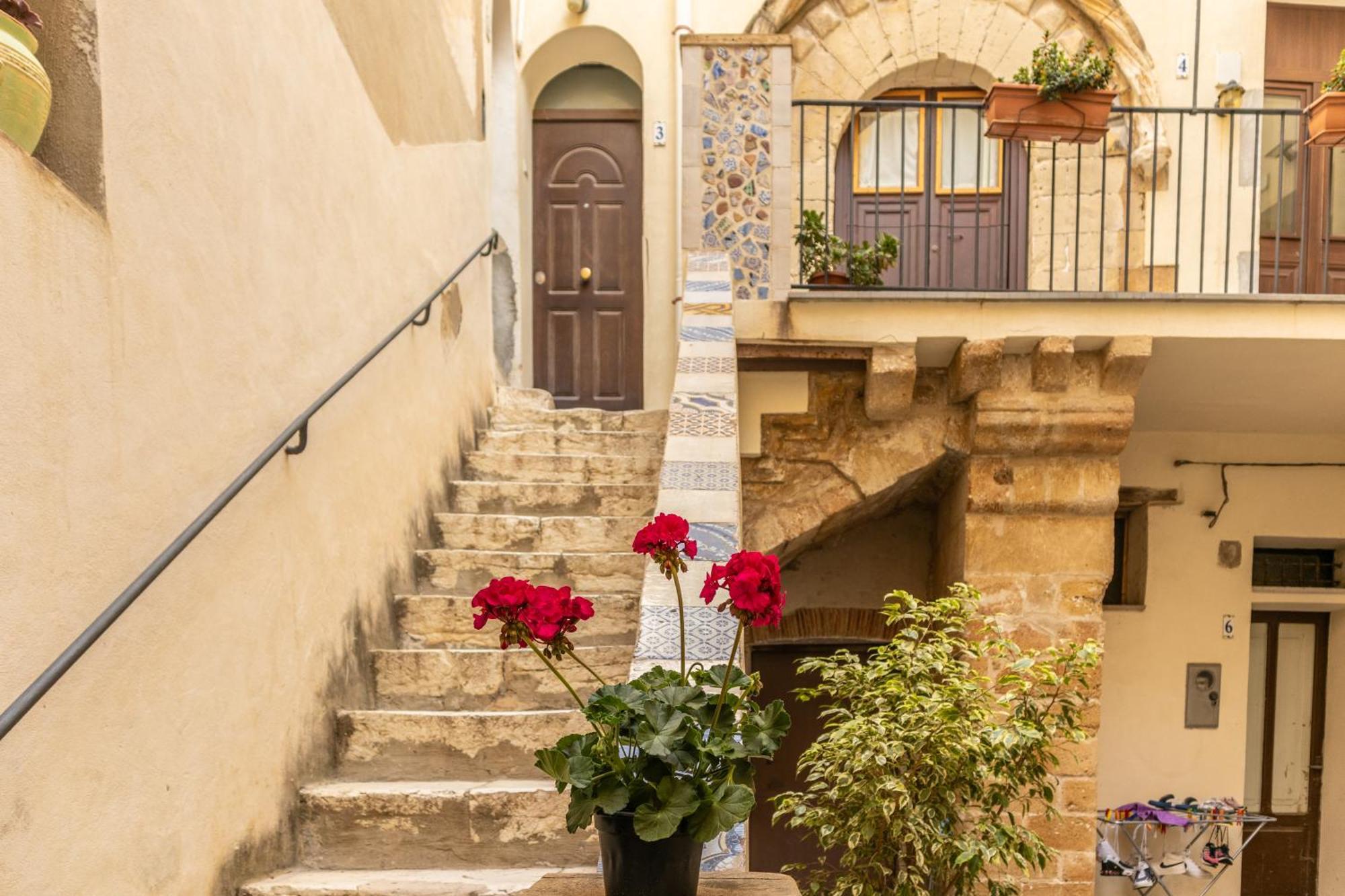 Antico Portale Apartment Trapani Ngoại thất bức ảnh